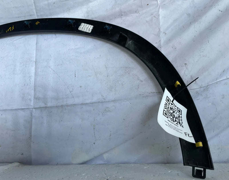 Load image into Gallery viewer, 2022 - 2025 HONDA PASSPORT FRONT LEFT SIDE WHEEL ARCH FLARE MOLDING # 107895
