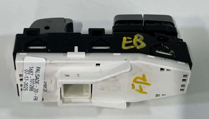 Load image into Gallery viewer, 20-22 HYUNDAI PALISADE FRONT RIGHT SIDE DOOR WINDOW LOCK UNLOCK SWITCH # 101288
