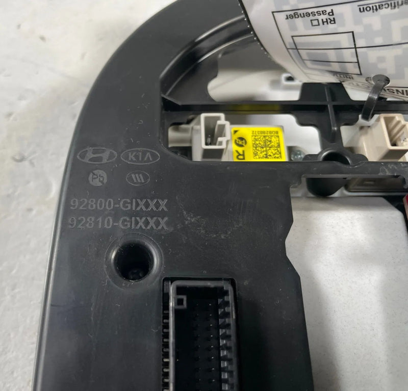 Load image into Gallery viewer, 2023 - 2025 HYUNDAI IONIQ 6 FRONT OVERHEAD ROOF CONSOLE DOME LIGHT LAMP # 110873
