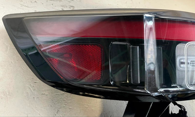 Load image into Gallery viewer, 24-26 HONDA PROLOGUE REAR RIGHT SIDE OUTER QUARTER PANEL TAILLIGHT LAMP # 114294
