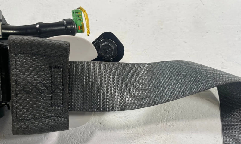 Load image into Gallery viewer, 2024 - 2026 HYUNDAI IONIQ 5 REAR RIGHT PASSENGER SEAT BELT RETRACTOR # 112584
