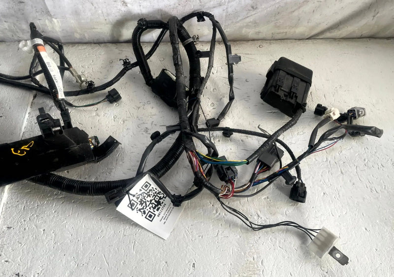 Load image into Gallery viewer, 2022-2023 MAZDA CX-5 FRONT ENGINE BAY FUSE BOX WIRE HARNESS KPF6-67-010 # 113794
