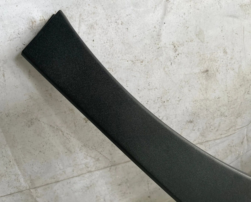 Load image into Gallery viewer, 2024-2025 HYUNDAI SANTA FE REAR PASSENGER SIDE WHEEL ARCH TRIM MOLDING # 112863
