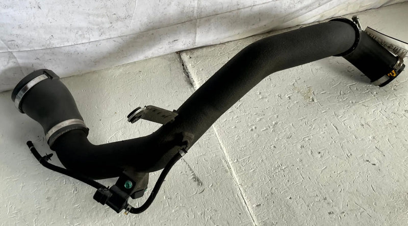 Load image into Gallery viewer, 2018 - 2023 KIA STINGER INTERCOOLER OUTLET HOSE PIPE 28273-3L200 3.3L # 110785
