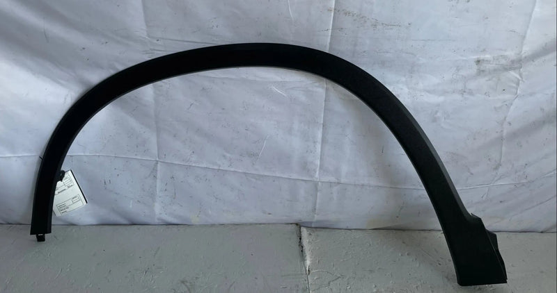 Load image into Gallery viewer, 2022 - 2025 HONDA PASSPORT FRONT LEFT SIDE WHEEL ARCH FLARE MOLDING # 107895
