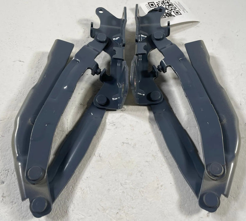 Load image into Gallery viewer, 2023-2025 HYUNDAI IONIQ 6 HOOD BONNET LEFT &amp; RIGHT SIDE HINGE SUPPORT # 110842
