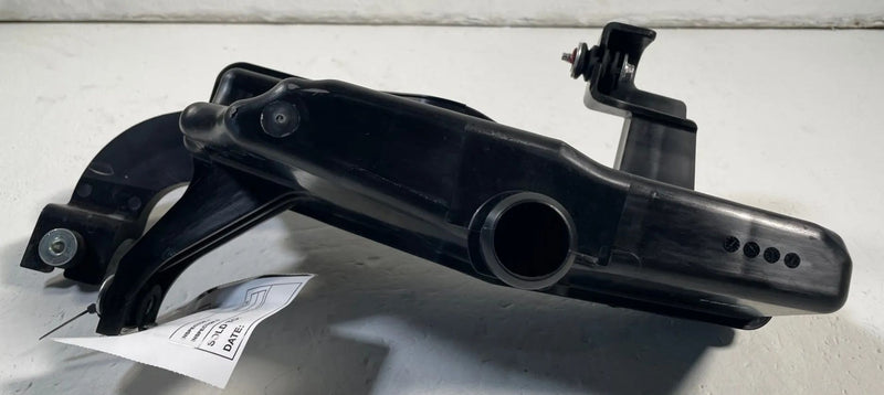 Load image into Gallery viewer, 2025 - 2026 ACURA ADX ENGINE AIR CLEANER INTAKE RESONATOR CHAMBER # 113936
