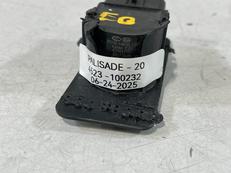 Load image into Gallery viewer, 2020 - 2022 HYUNDAI PALISADE REAR OUTER ULTRASONIC PARKING SENSOR BWS # 100232
