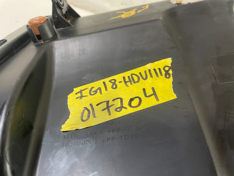 Load image into Gallery viewer, 2022-2024 HYUNDAI TUCSON RIGHT LED HEADLIGHT HEADLAMP FOR PARTS # IG18-HDU1118
