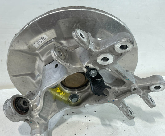 23-25 HONDA HR-V REAR RIGHT PASSENGER SIDE SPINDLE KNUCKLE W/ HUB 2.0L