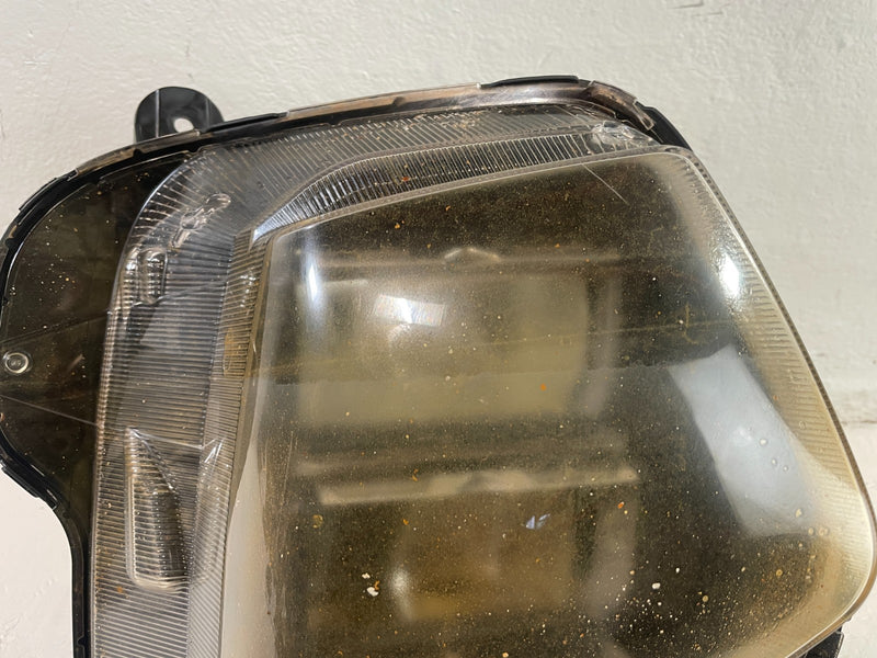 Load image into Gallery viewer, 2022-2024 HYUNDAI TUCSON RIGHT LED HEADLIGHT HEADLAMP FOR PARTS # IG18-HDU1118
