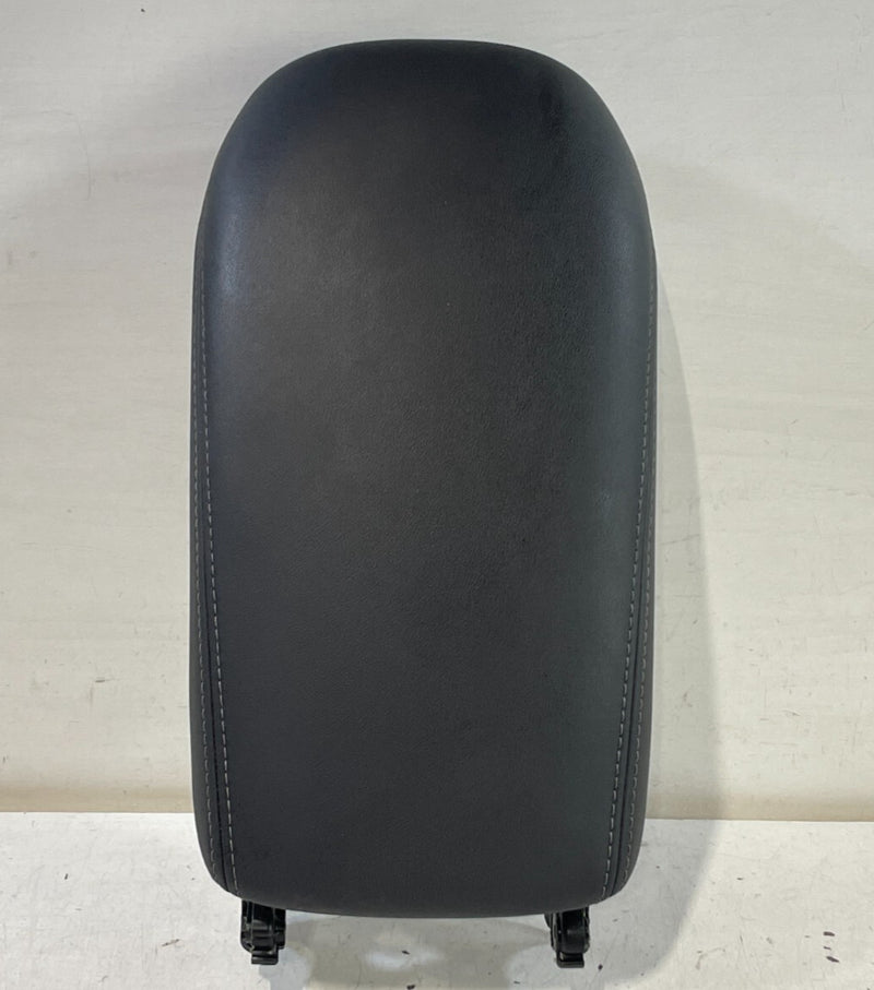 Load image into Gallery viewer, 2023-2025 HONDA HR-V EX-L CENTER CONSOLE ARM REST ARMREST LID COVER BLACK #99029
