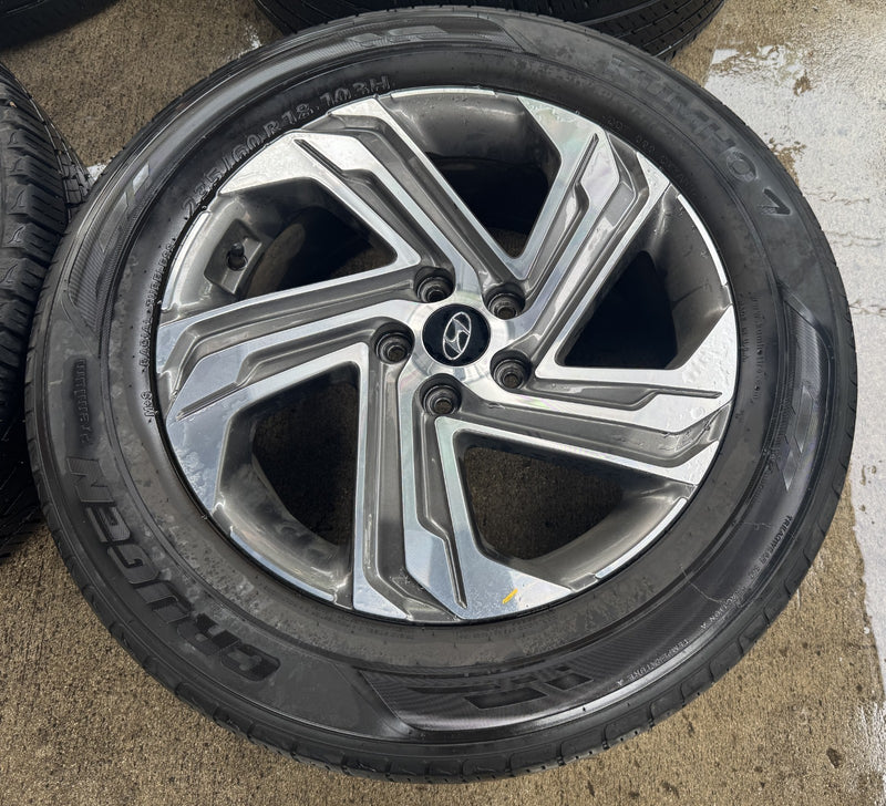 Load image into Gallery viewer, HYUNDAI SANTA FE 18'' 5 SPOKE ALLOY WHEEL RIM W/TIRE (SET OF 4) 21-23 OR4-WH1281
