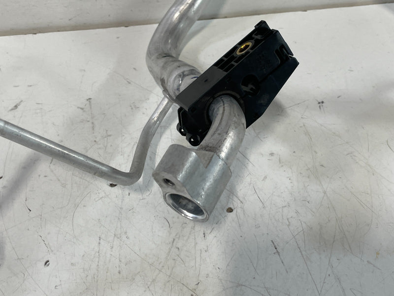 Load image into Gallery viewer, 2023 - 2025 HONDA HR-V AC HEAT EXCHANGE PIPE LINE HOSE TUBE 803313W0A01 # 103737
