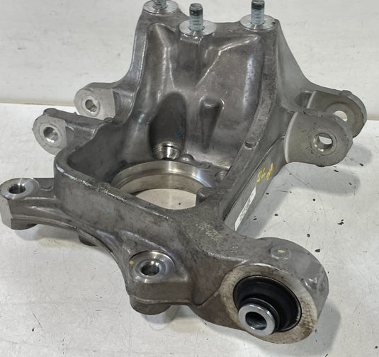2020-25 HYUNDAI PALISADE FWD REAR LEFT SPINDLE KNUCKLE W/O BEARING HUB