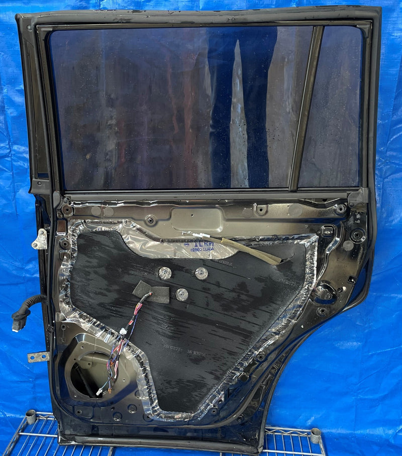 Load image into Gallery viewer, ⭐⭐11-24 INFINITI QX56 QX80 REAR RIGHT DOOR ASSEMBLY BLACK (KH3) # NB1-DRU1223⭐⭐
