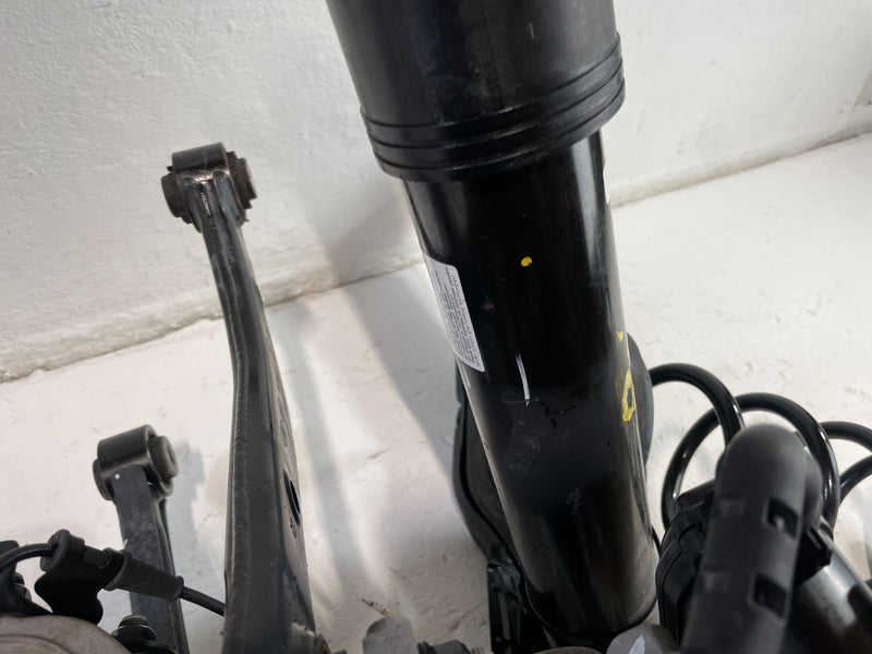 Load image into Gallery viewer, 2023-2025 HYUNDAI PALISADE FWD REAR LEFT SUSPENSION KNEE ASSEMBLY 3.8L # 105200
