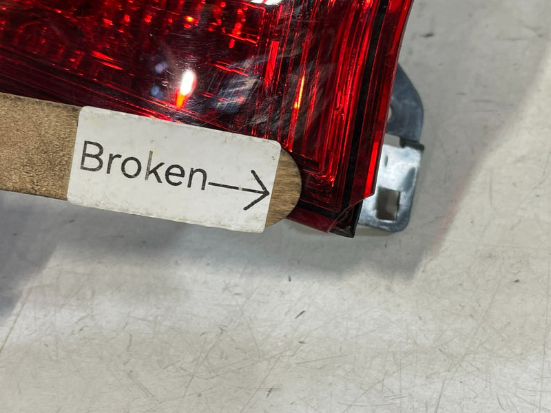 Load image into Gallery viewer, 2014-2020 ACURA MDX REAR LEFT SIDE QUARTER PANEL MOUNTED TAILLIGHT LAMP # 97058
