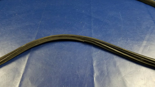 09-15 NISSAN 370Z FRONT RIGHT DOOR SEAL RUBBER SURROUND WEATHER STRIP