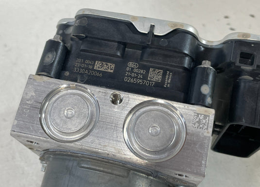 21-24 TOYOTA CAMRY FWD ABS ANTI LOCK BRAKE PUMP CONTROL MODULE UNIT 2.5L
