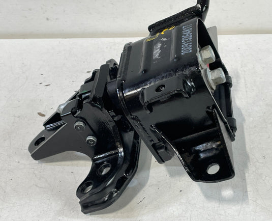 21-25 HYUNDAI ELANTRA ENGINE TRANSMISSION MOUNT BRACKET 21830-AA200 2.0L