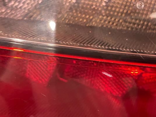 2017-2023 INFINITI Q50 RIGHT SIDE TAIL LIGHT LAMP QUARTER PANEL MOUNTED