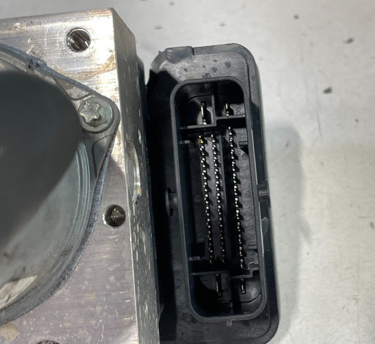 21-24 TOYOTA CAMRY FWD ABS ANTI LOCK BRAKE PUMP CONTROL MODULE UNIT 2.5L