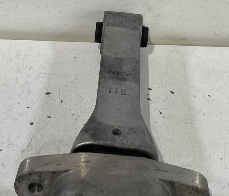 Load image into Gallery viewer, 19-25 HYUNDAI SANTA FE PALISADE ENGINE MOTOR MOUNT TORQUE ARM ROLL ROD # 99195
