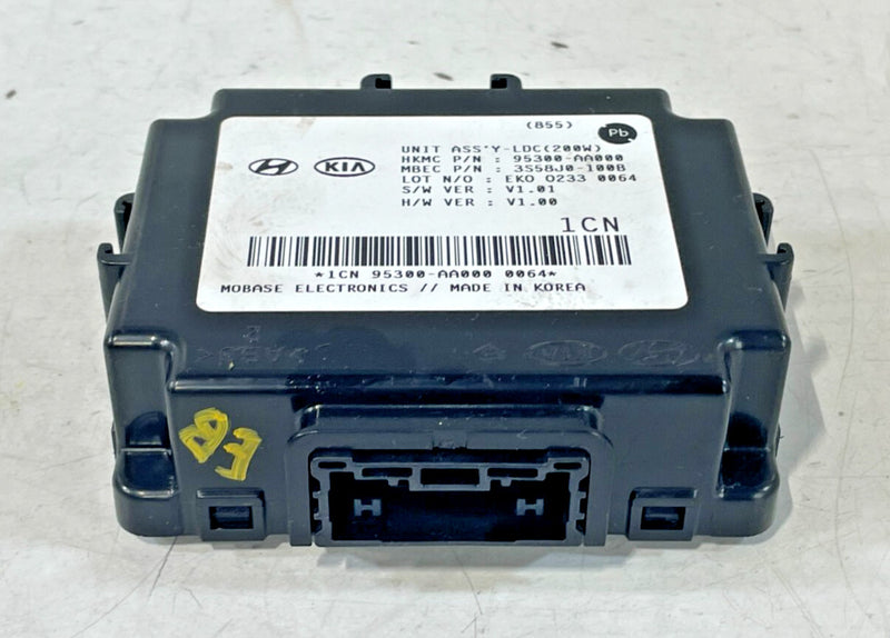 Load image into Gallery viewer, 2021 - 2024 HYUNDAI ELANTRA SE SEDAN LDC CONTROL MODULE 95300-AA000 # 93713
