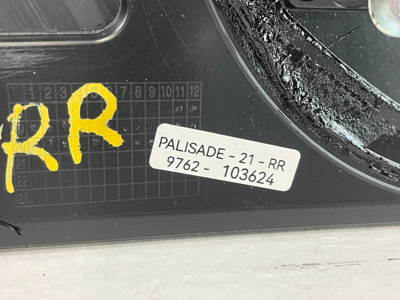 Load image into Gallery viewer, 2020-2025 HYUNDAI PALISADE REAR RIGHT PASSENGER SIDE QUARTER WINDOW GLASS 103624
