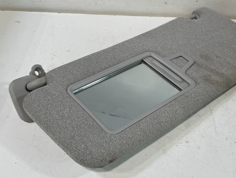 Load image into Gallery viewer, 2020-2023 HYUNDAI PALISADE FRONT LEFT DRIVER SIDE SUN VISOR SUNVISOR GRAY 103304

