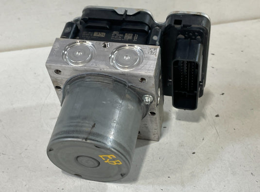21-24 TOYOTA CAMRY FWD ABS ANTI LOCK BRAKE PUMP CONTROL MODULE UNIT 2.5L