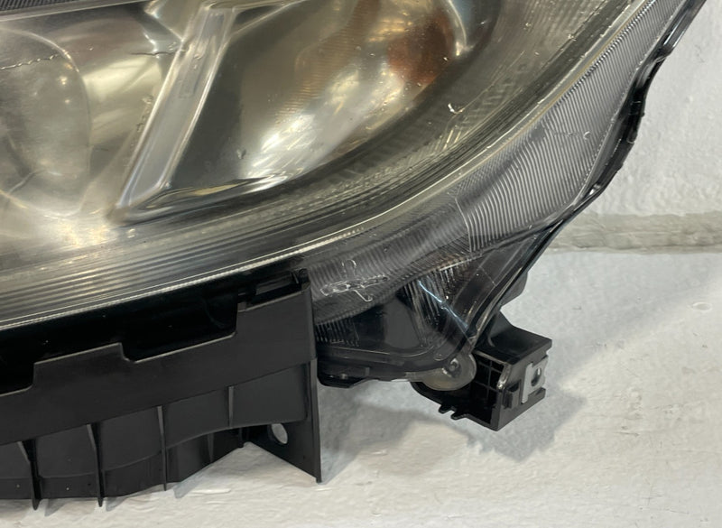 Load image into Gallery viewer, 2016-2019 HONDA CIVIC LEFT DRIVER SIDE HALOGEN HEADLIGHT HEADLAMP # IG11-HDS1074
