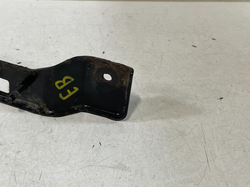 Load image into Gallery viewer, 2016-2024 INFINITI Q50 Q60 RADIATOR SUPPORT RESERVOIR TANK BRACKET 3.0L # 94827
