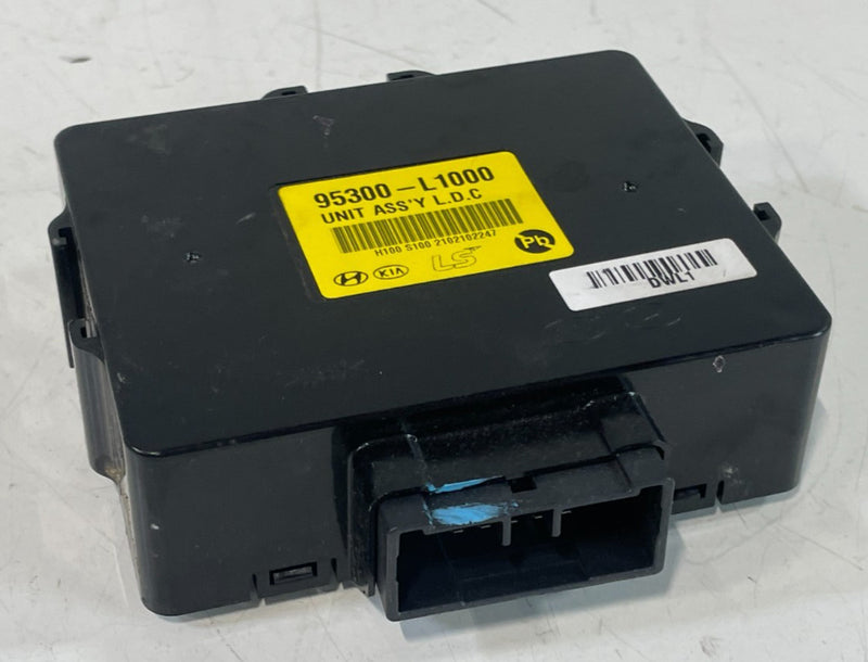 Load image into Gallery viewer, 2020-2023 HYUNDAI SONATA LDC CONVERTER INVERTER CHARGER MODULE UNIT # 102028
