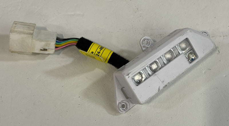 Load image into Gallery viewer, 21-23 HYUNDAI ELANTRA TRANSMISSION SHIFTER GEAR POSITION INDICATOR W/ WIRE 87515
