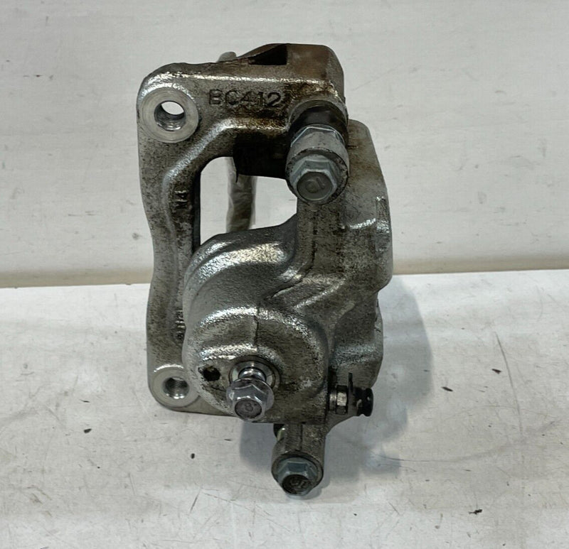 Load image into Gallery viewer, 2019 - 2023 GENESIS G70 RWD REAR RIGHT PASSENGER SIDE BRAKE CALIPER 2.0L # 96795
