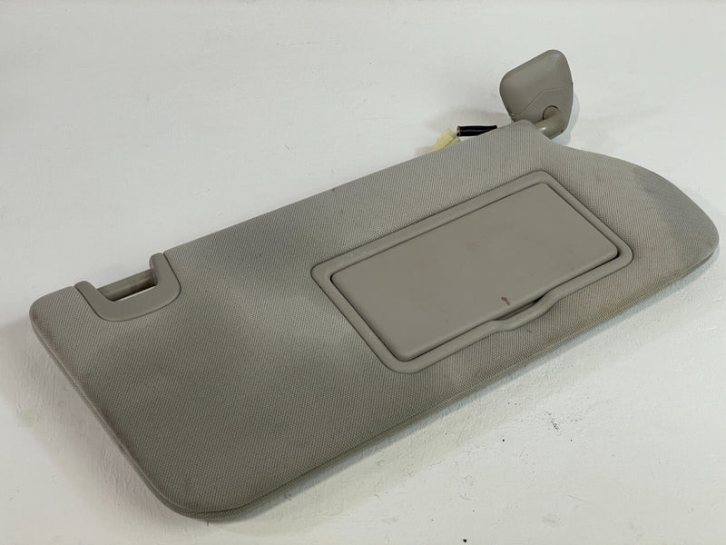 Load image into Gallery viewer, 2019 - 2020 INFINITI QX50 FRONT RIGHT PASSENGER SIDE SUNVISOR SUN VISOR # 87398
