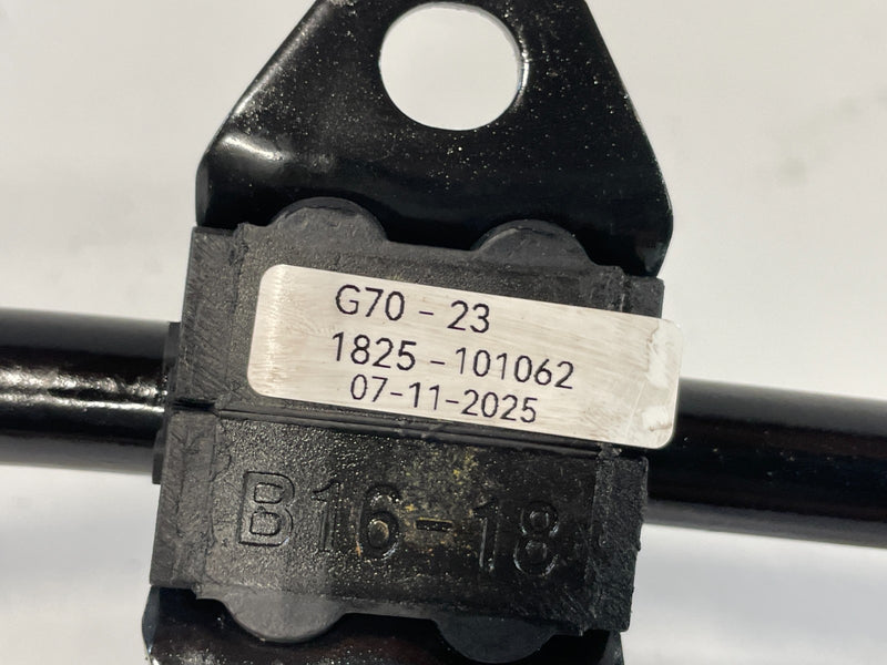 Load image into Gallery viewer, 2019 - 2025 GENESIS G70 RWD REAR SUSPENSION STABILIZER SWAY BAR ROD # 101062
