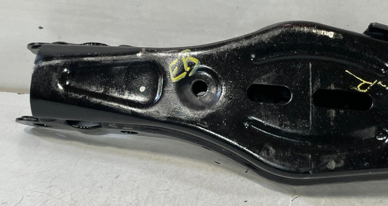 Load image into Gallery viewer, 2021-2023 HYUNDAI SANTA FE REAR RIGHT SIDE LOWER CONTROL ARM SPRING PERCH 101488
