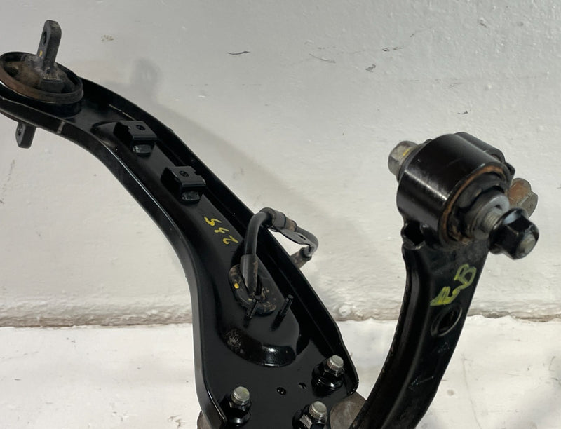 Load image into Gallery viewer, 2023-2025 HYUNDAI PALISADE AWD REAR LEFT SUSPENSION KNEE ASSEMBLY 3.8L # 103396

