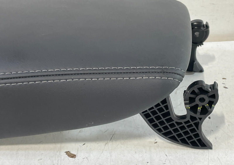 Load image into Gallery viewer, 2023-2025 HONDA HR-V EX-L CENTER CONSOLE ARM REST ARMREST LID COVER BLACK #99029
