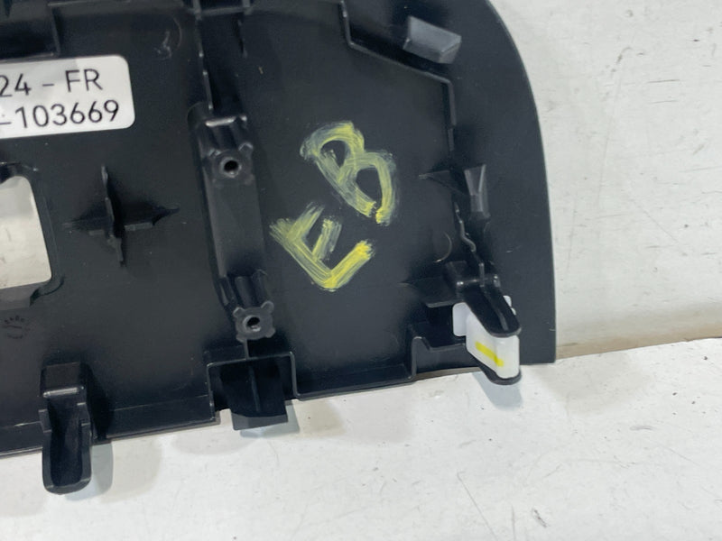 Load image into Gallery viewer, 2023 - 2025 HONDA HR-V FRONT RIGHT DOOR WINDOW SWITCH BEZEL TRIM 2.0L # 103669
