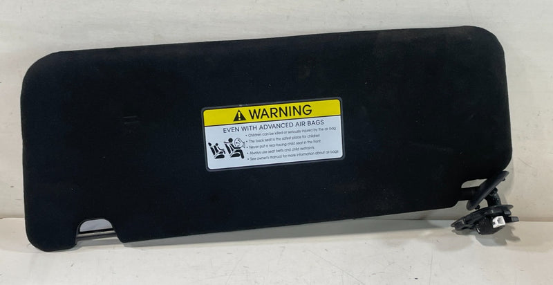 Load image into Gallery viewer, 2020-2022 HYUNDAI PALISADE FRONT RIGHT SIDE SUNVISOR SUN VISOR BLACK # 103032
