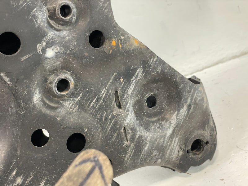 Load image into Gallery viewer, 21-25 HYUNDAI ELANTRA FWD FRONT SUSPENSION SUBFRAME CROSSMEMBER CRADLE # 89370
