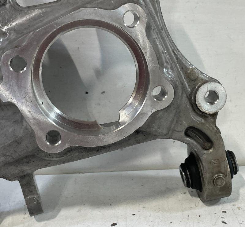 Load image into Gallery viewer, 2020-25 HYUNDAI PALISADE FWD REAR LEFT SPINDLE KNUCKLE W/O BEARING HUB # 100273

