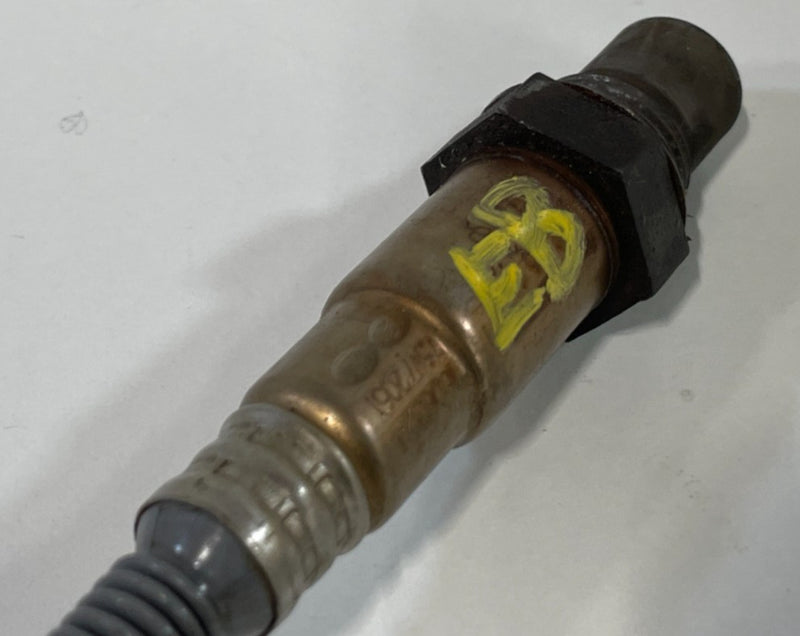 Load image into Gallery viewer, 20-25 HYUNDAI PALISADE FRONT RIGHT UPPER EXHAUST LAMBDA O2 OXYGEN SENSOR #101329
