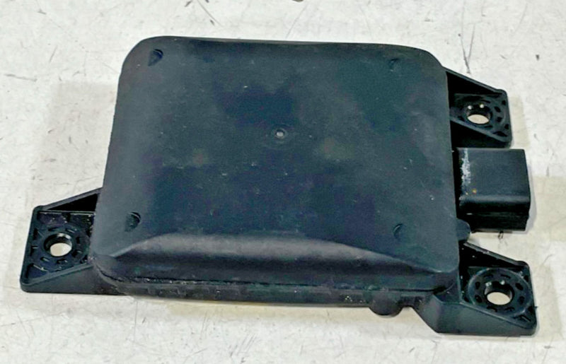 Load image into Gallery viewer, 2020 HYUNDAI PALISADE REAR RIGHT SIDE BLIND SPOT RADAR MODULE SENSOR # 100212
