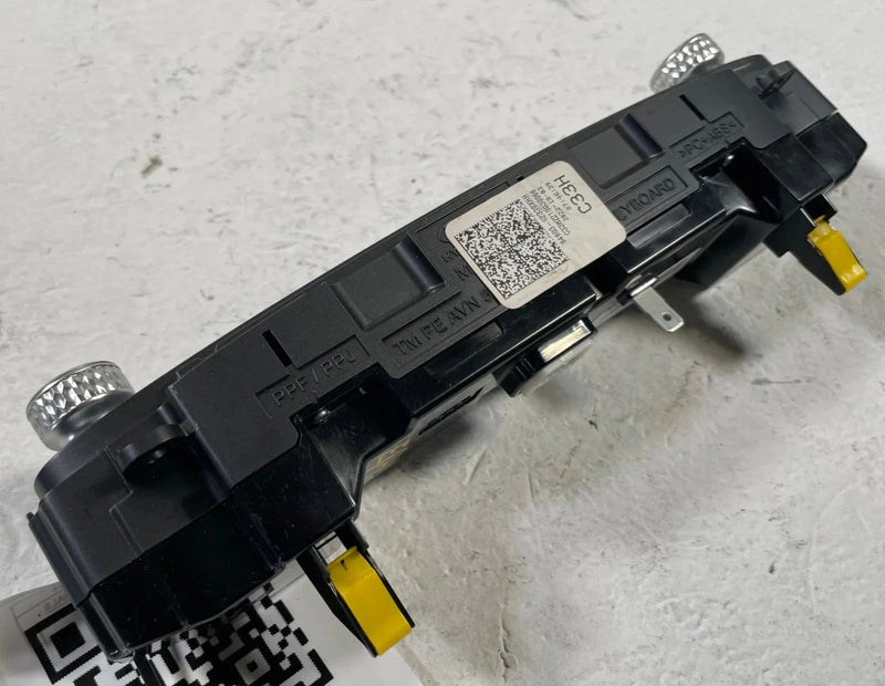 Load image into Gallery viewer, 2021 - 2023 HYUNDAI SANTA FE AUDIO RADIO NAVIGATION CONTROL PANEL 2.5L # 107927
