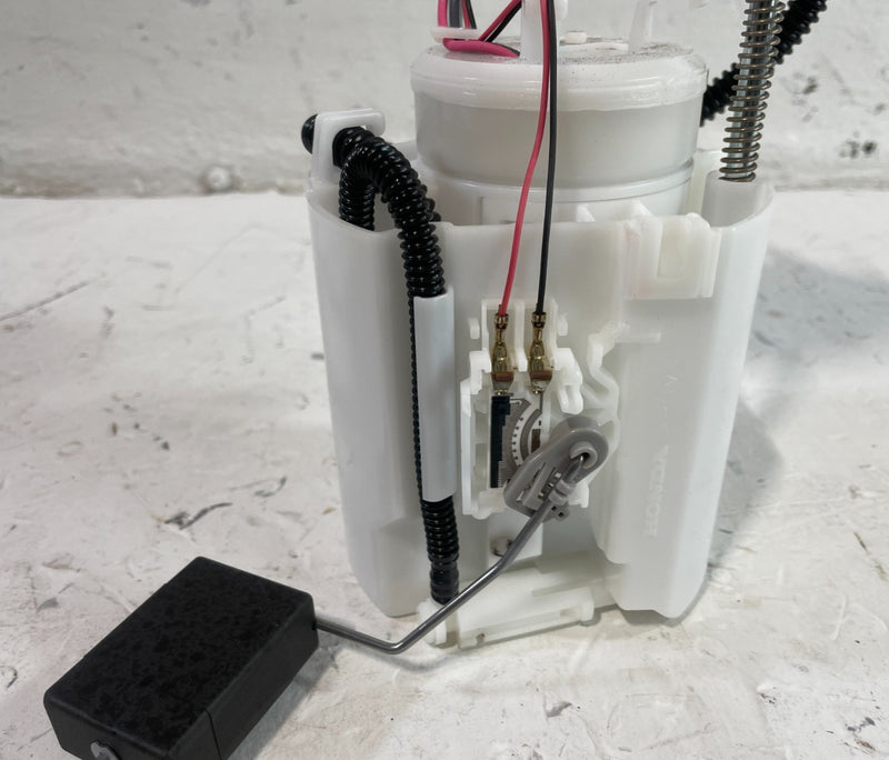 Load image into Gallery viewer, 2023 - 2025 ACURA INTEGRA FUEL GAS PUMP SENDING UNIT ASSEMBLY 1.5L # 104595
